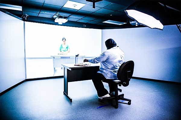 people using the Conflict Resolution Sim Lab